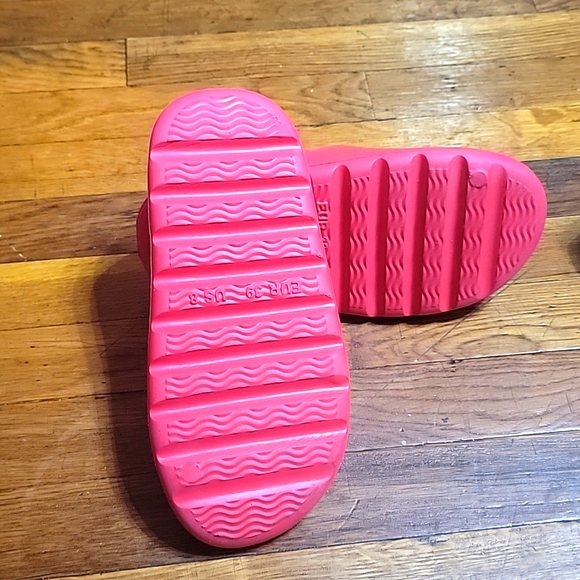 Vitality sandal 👡 color 😍 Red  size 8 - Picture 7 of 10